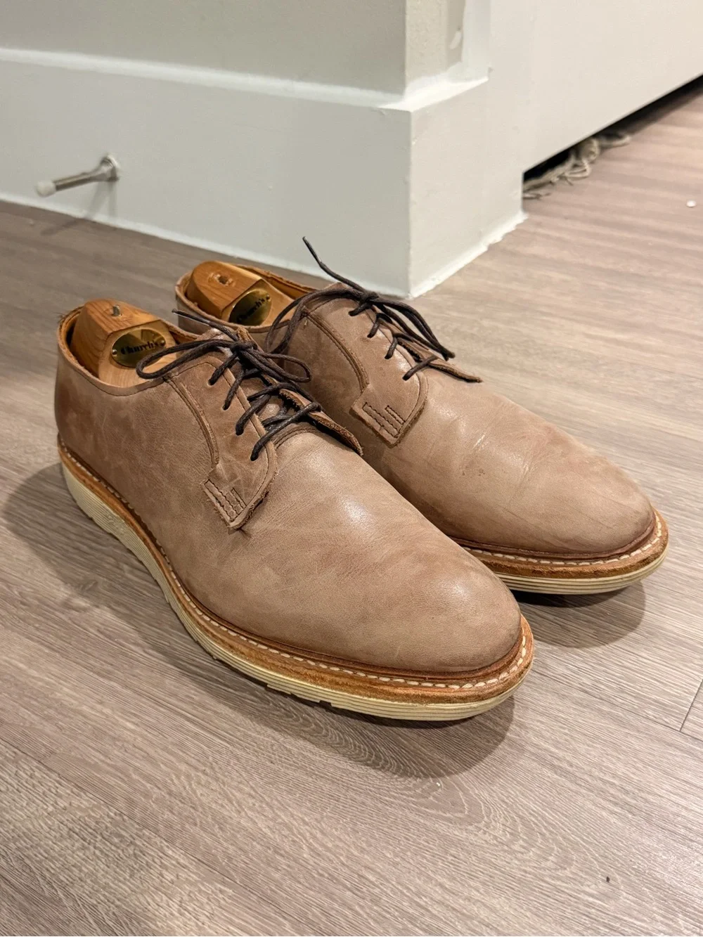 Allen Edmonds Men’s  Cove Drive Tan Lace Up Derby Size 11E Slip Resistant